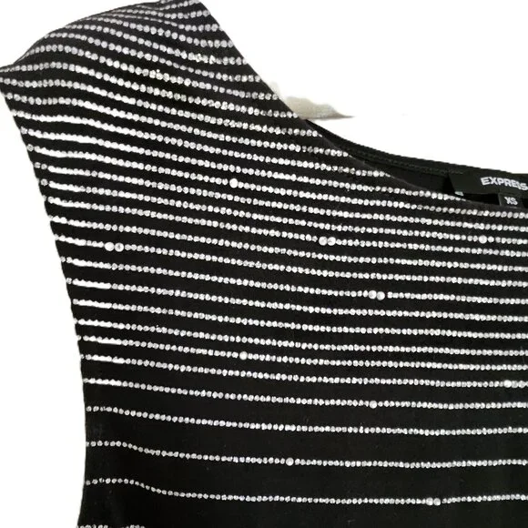 RESORT READY EXPRESS BLACK  and SILVER SLEEVELESS MINI DRESS SIZE XS - Picture 2 of 9